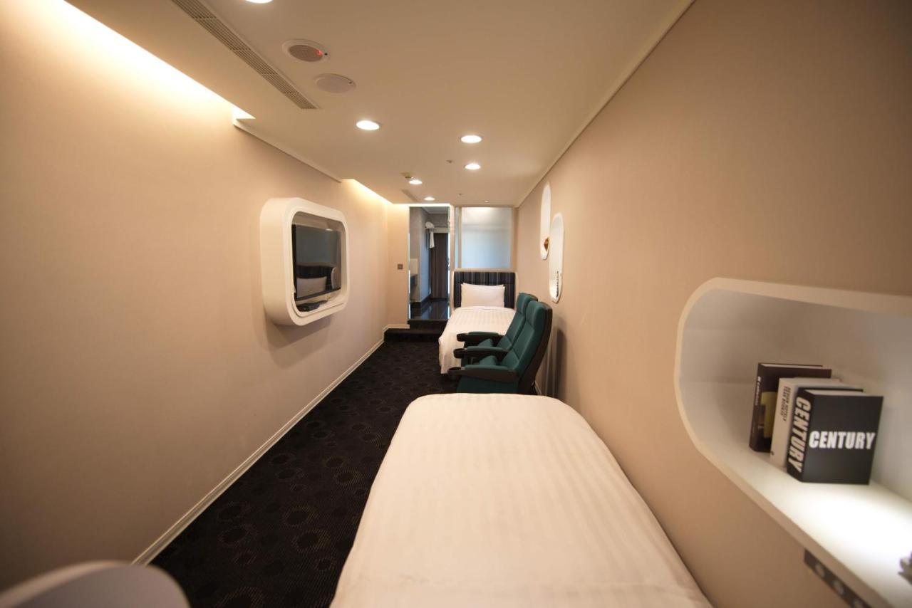 Ximen Airline Hotel Tajpej Buitenkant foto