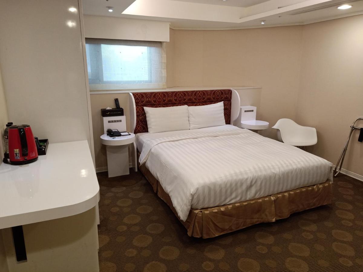 Ximen Airline Hotel Tajpej Buitenkant foto