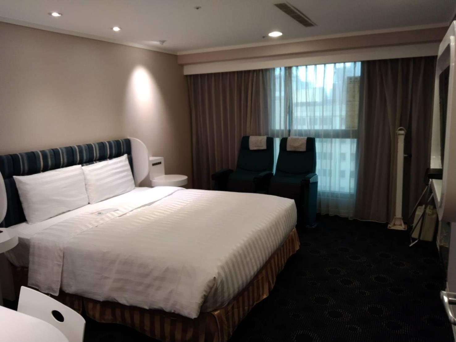 Ximen Airline Hotel Tajpej Buitenkant foto
