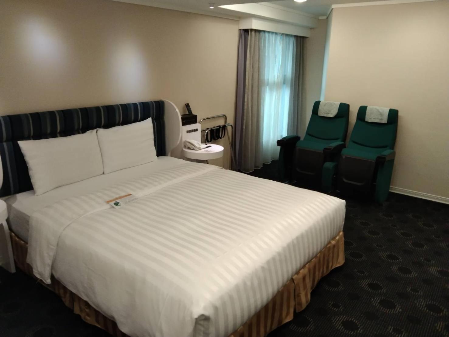 Ximen Airline Hotel Tajpej Buitenkant foto