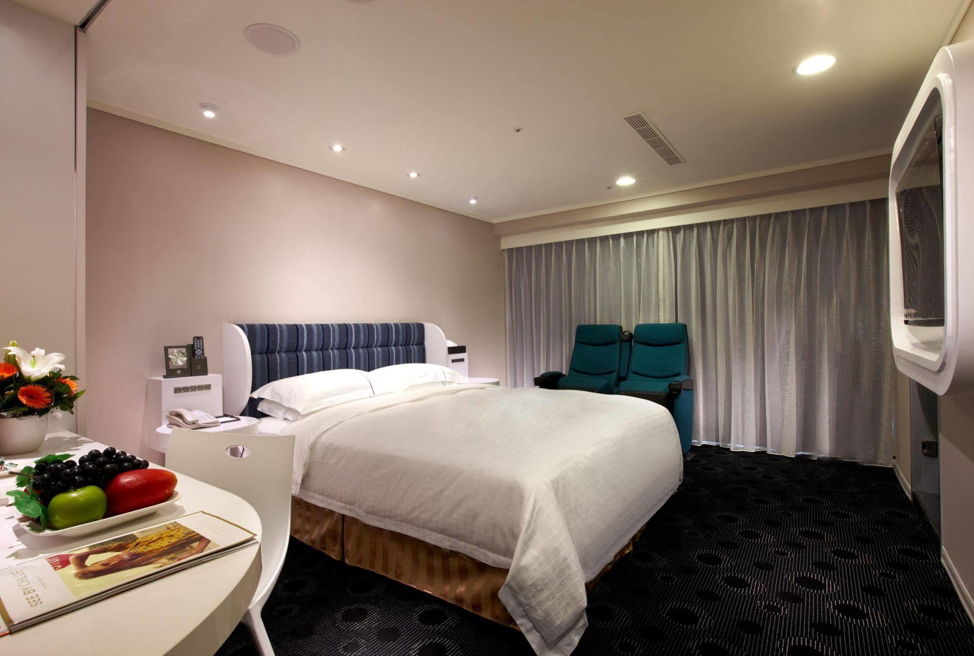 Ximen Airline Hotel Tajpej Buitenkant foto