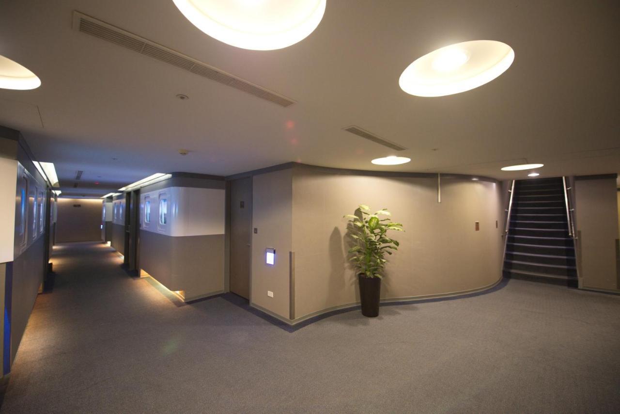Ximen Airline Hotel Tajpej Buitenkant foto
