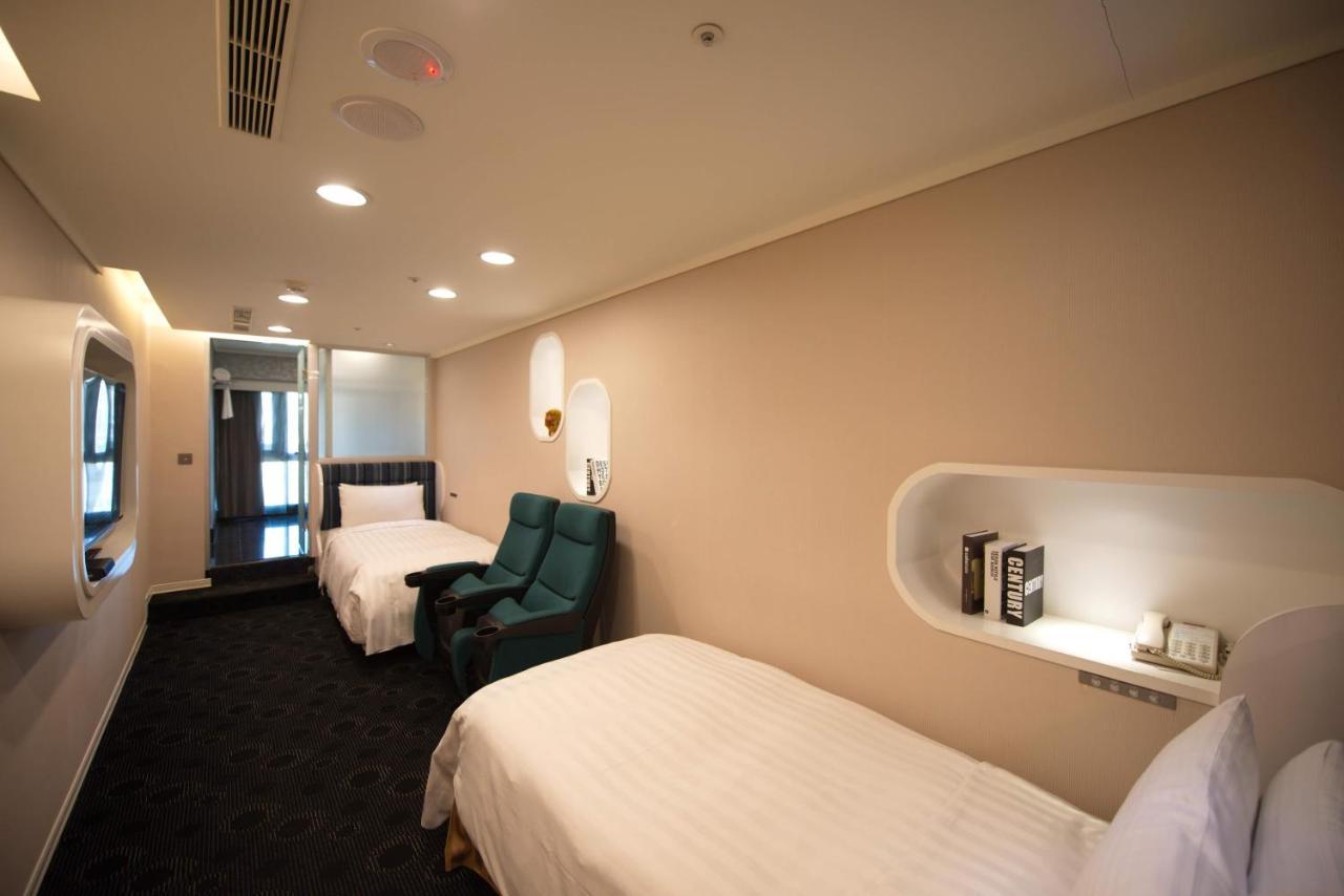Ximen Airline Hotel Tajpej Buitenkant foto